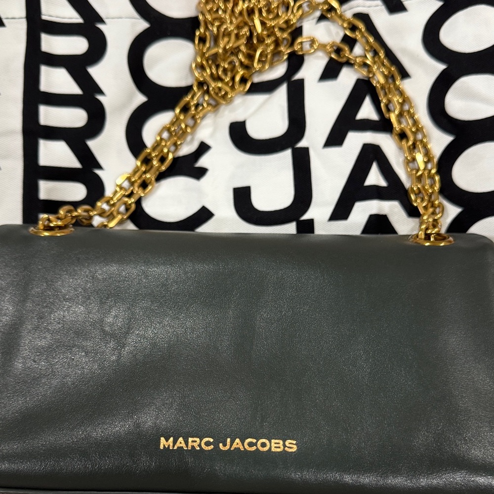 New Marc Jacob’s The Dual Chain Wallet - Picture 10 of 12